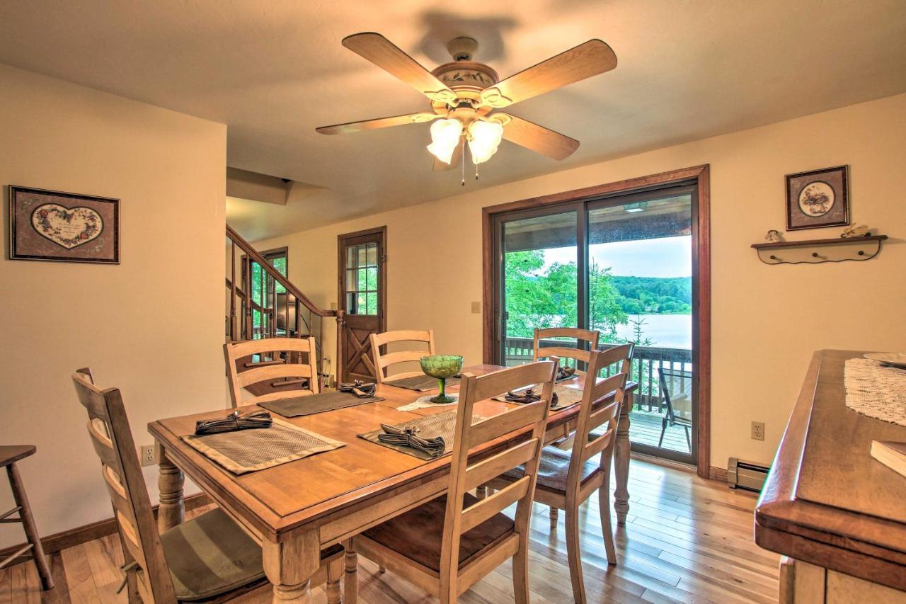 Waterfront New England House On Wickaboag Lake! West Brookfield Bagian luar foto