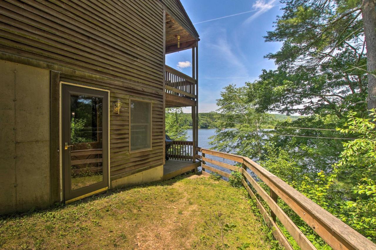 Waterfront New England House On Wickaboag Lake! West Brookfield Bagian luar foto